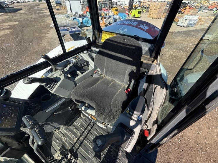 2022-bobcat-e42-image-28