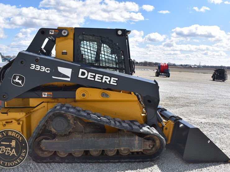 2020-deere-333g-image-23