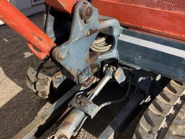 kubota-kx71-image-10