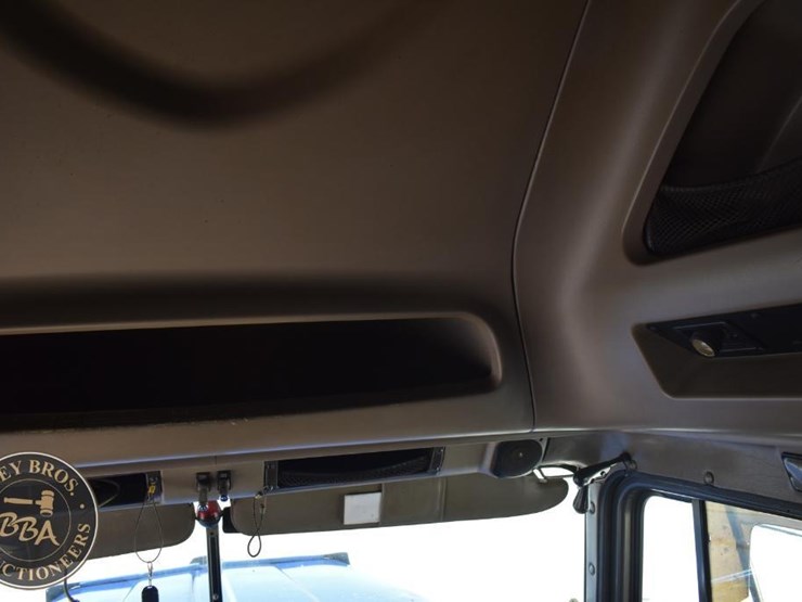 1998-international-9300-image-65