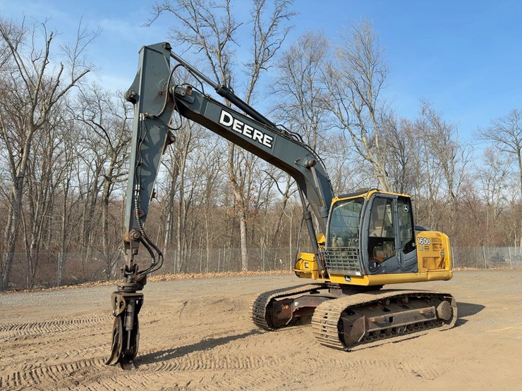 2008-deere-160d-lc-image-1