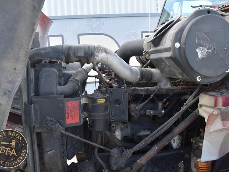 1993-international-8200-image-28