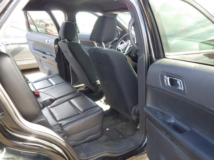 2013-ford-explorer-image-9