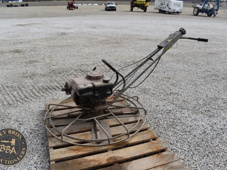 master-48in-walkbehind-trowel-42690-image-7