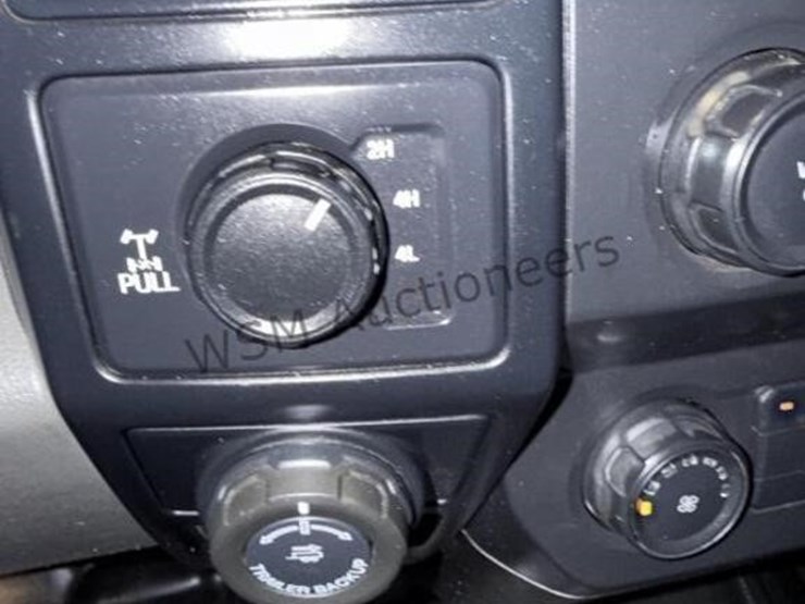 2020-ford-f150-image-24