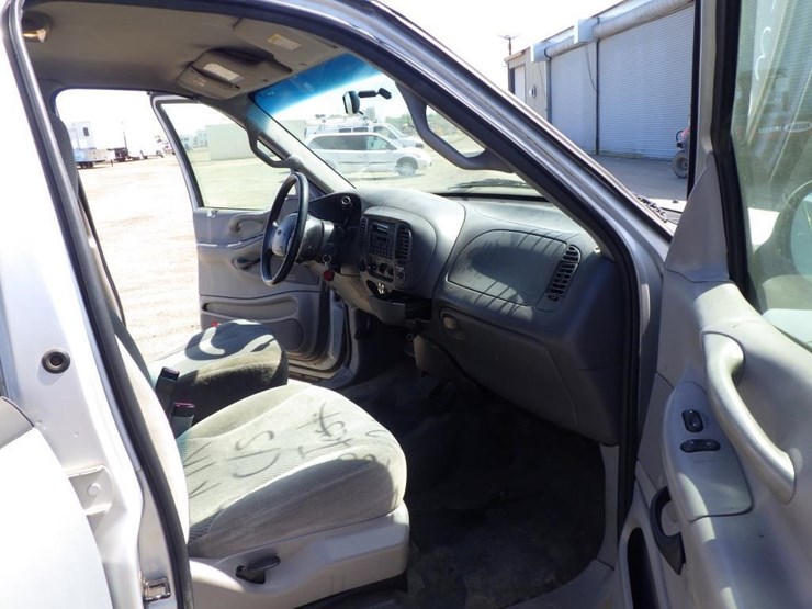 2000-ford-expedition-image-6