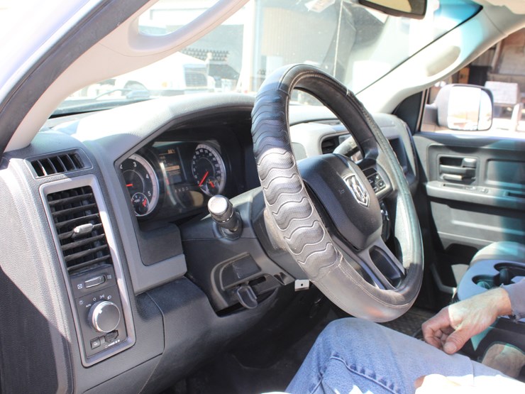 2018-dodge-ram-3500-image-5