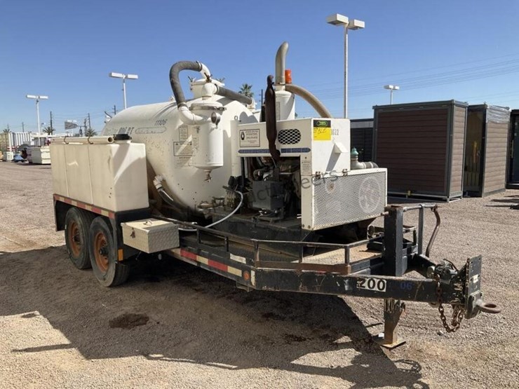 2004-access-utilities-vaster-800dt-towable-vacuum-image-4