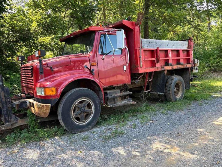 1992-international-4700-image-1