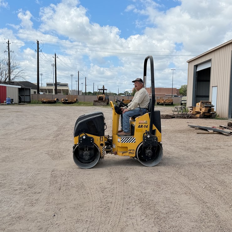 2015 MULTIQUIP AR14H