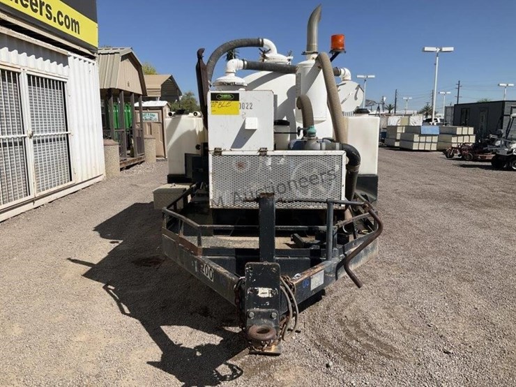 2004-access-utilities-vaster-800dt-towable-vacuum-image-3