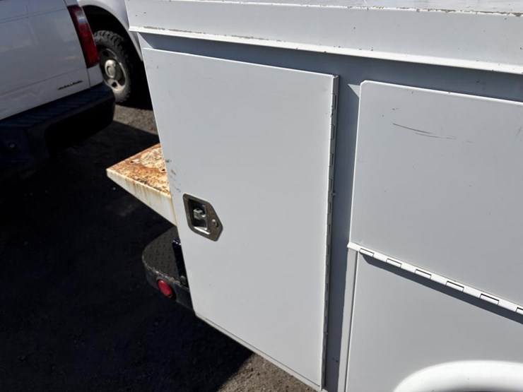 2016-chevrolet-2500-image-26