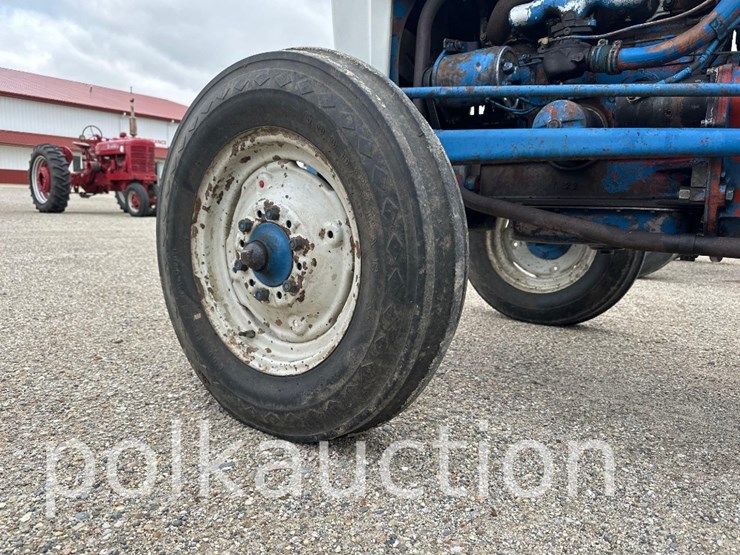 1954-ford-naa-image-6