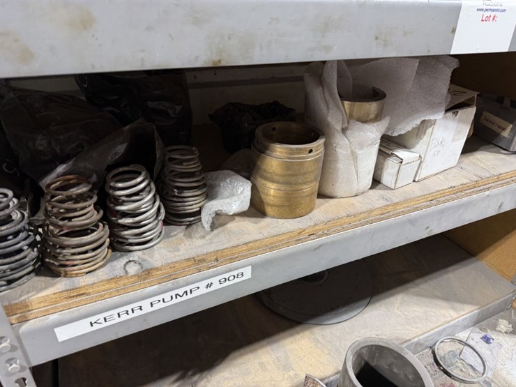 6-shelve-section-of-kerr-&-some-ofm-triplex-pump-parts-image-6
