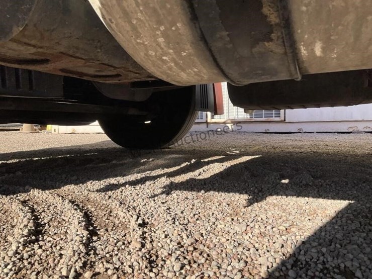 2012-freightliner-cascadia-t/t-image-26