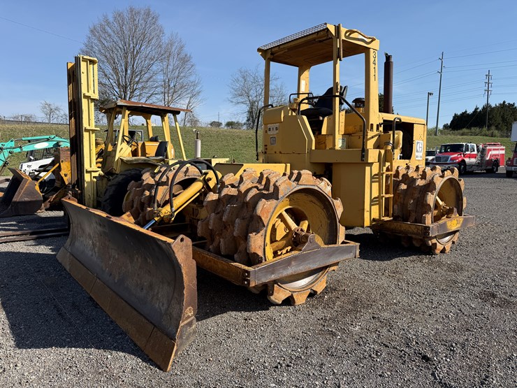 caterpillar-815-image-1