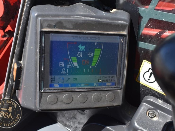 2020-takeuchi-tl8r2-image-50