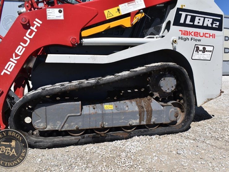 2020-takeuchi-tl8r2-image-24