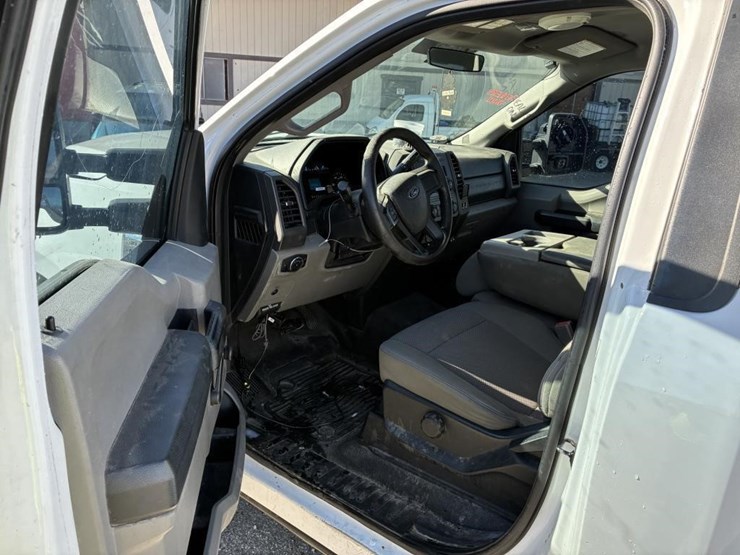 2017-ford-f250-image-12