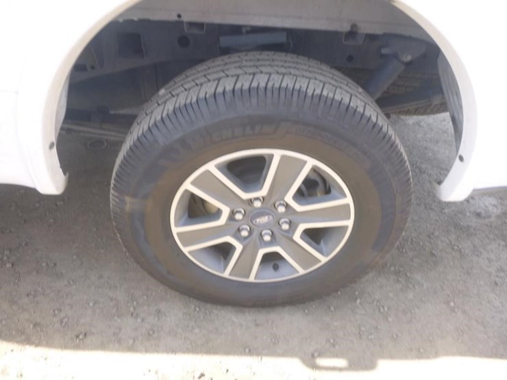 2015-ford-f150-image-17