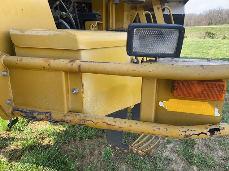 2006-terra-gator-6103-showing-7352-hrs-image-25