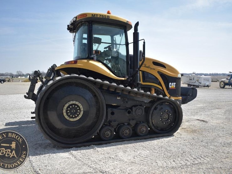 2004-challenger-mt765b-image-10