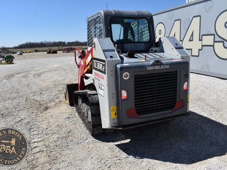 2020-takeuchi-tl8r2-image-8