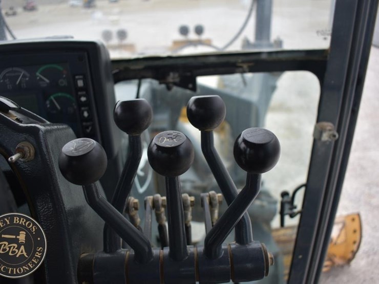 2007-deere-672d-image-65