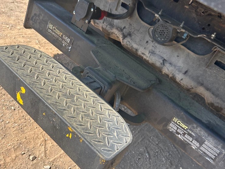 2019-ford-f350-xl-image-13