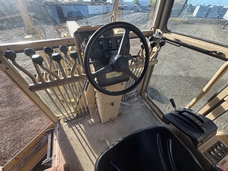 2006-caterpillar-143h-motor-grader-image-38