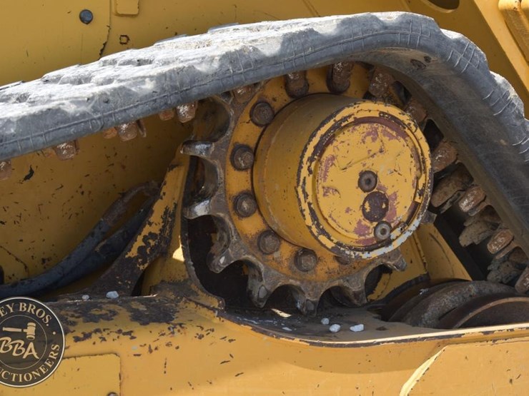 2023-caterpillar-259d3-image-19