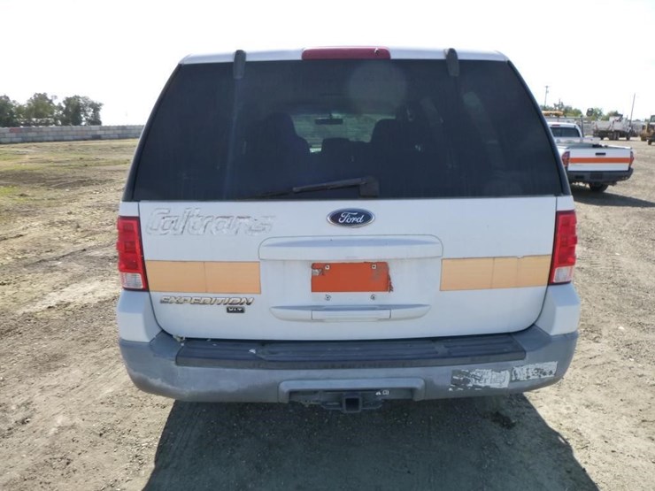 2003-ford-expedition-image-24