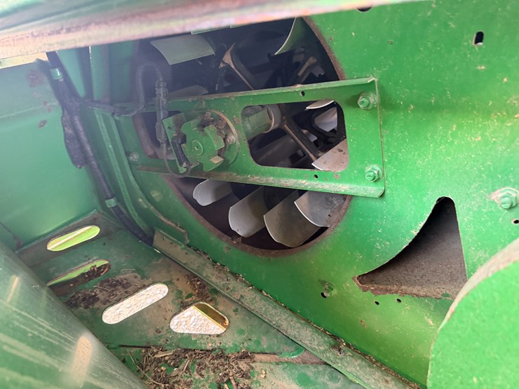 2014-john-deere-s670-image-86