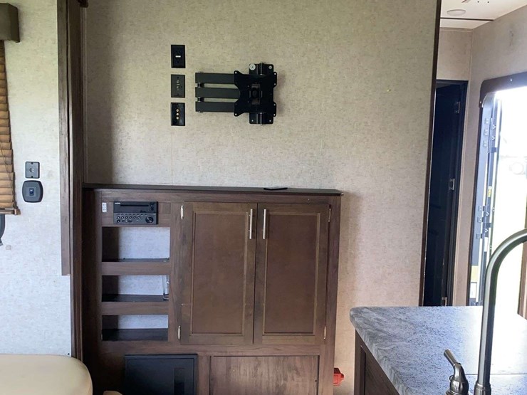 2019-forest-river-xlr-boost-31qb-image-11