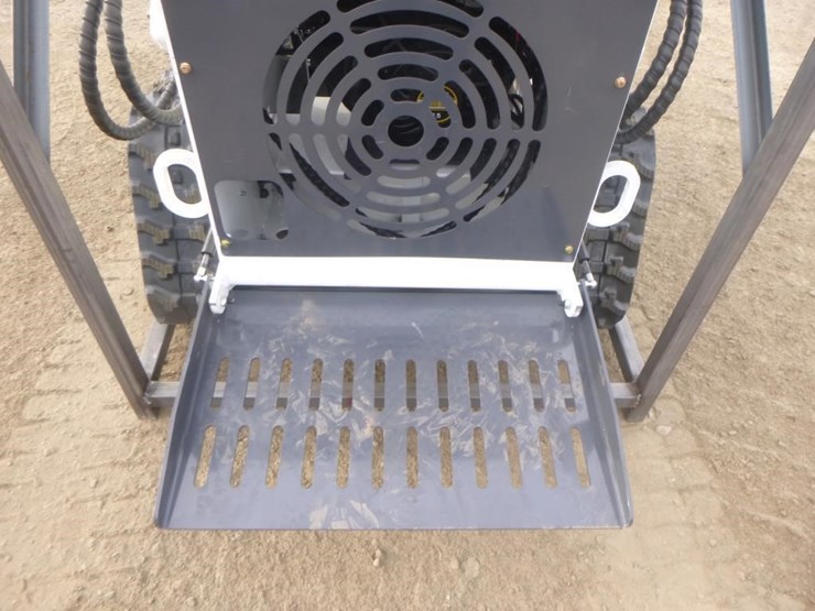 2026-zjg-zj-380-skid-steer-track-loader-image-11