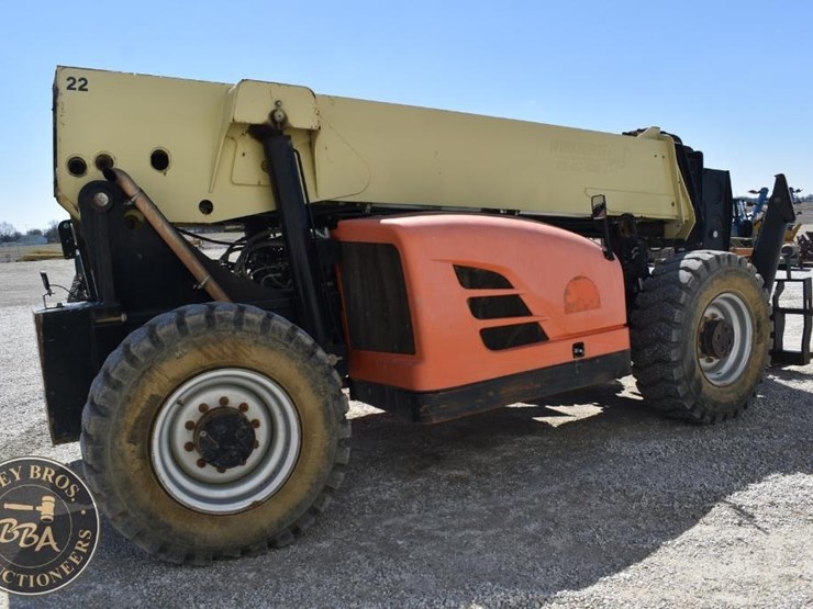 2014-jlg-g12-55a-image-24