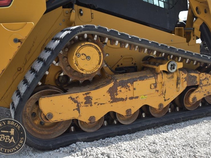 2023-caterpillar-259d3-image-35