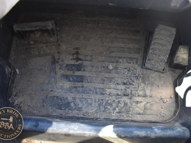 2023-deere-333g-image-64