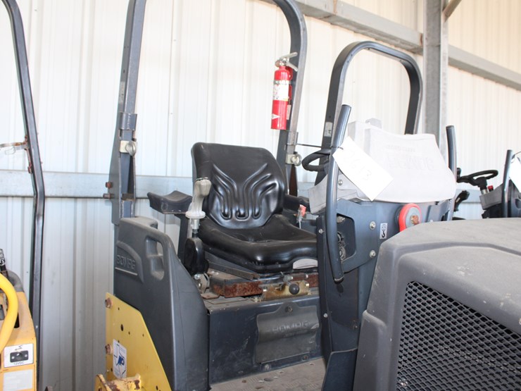 2014-bomag-bw120ad-image-5