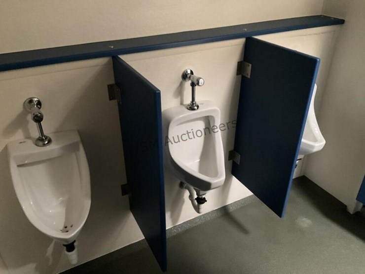 2005-advantage-tt16-10aa-restroom-trailer-image-18