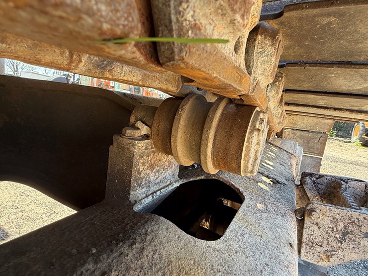 2006-jcb-js220-lc-image-7