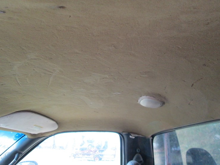 1999-dodge-2500-image-33