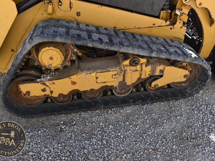 2017-caterpillar-259d-image-41