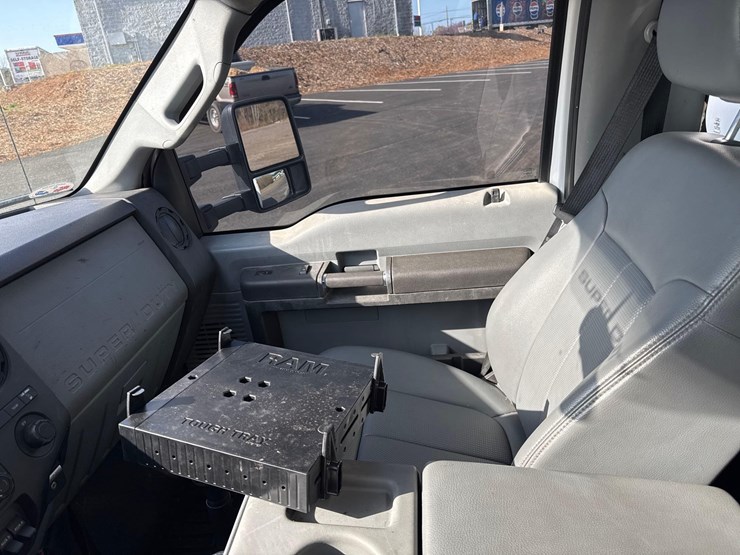 2016-ford-f350-image-22