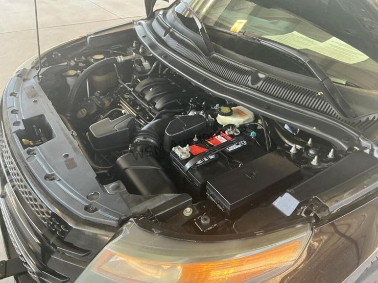 2014-ford-explorer-image-14