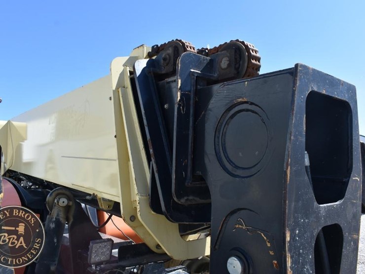 2014-jlg-g12-55a-image-35