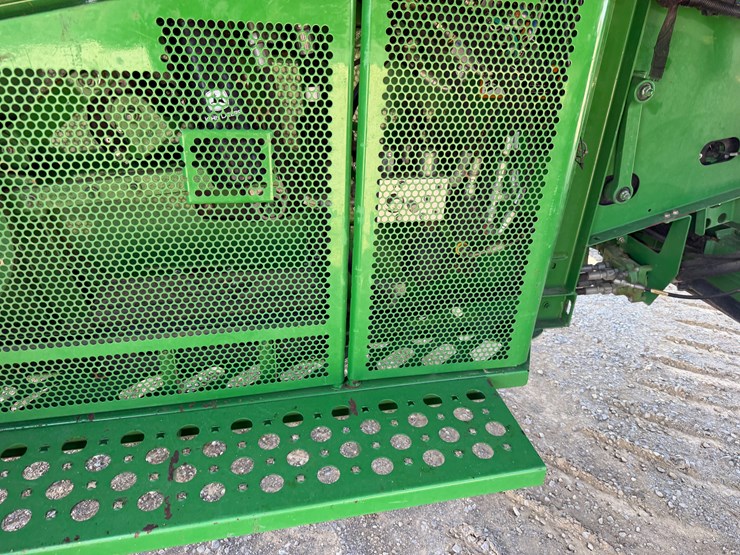 2014-john-deere-s670-image-77