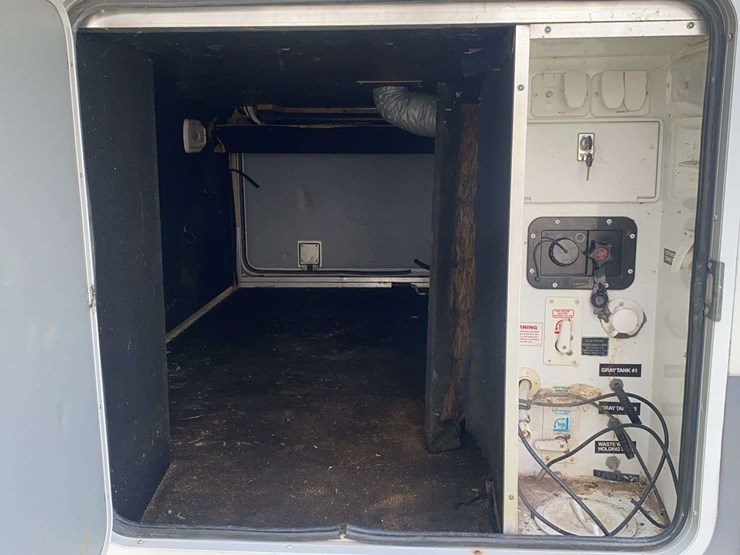 2011-heartland-big-country-3595re-image-11