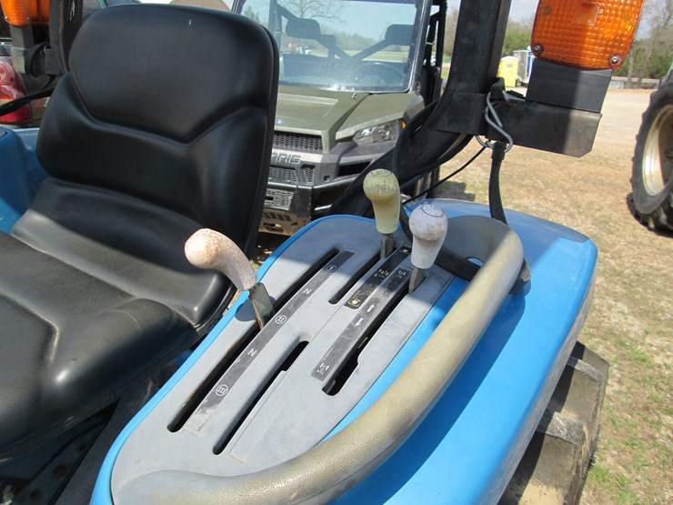 new-holland-1725-image-22