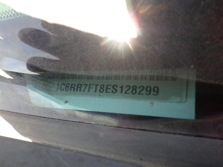 2014-dodge-1500-image-13